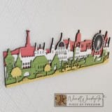 Budapest városkép - piros-fehér-fenyőzöld-kőris színben nordwoodart fa dísztárgy