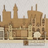 London városkép - tölgy-világos_tölgy-mogyoró-natúr színben nordwoodart fa dísztárgy